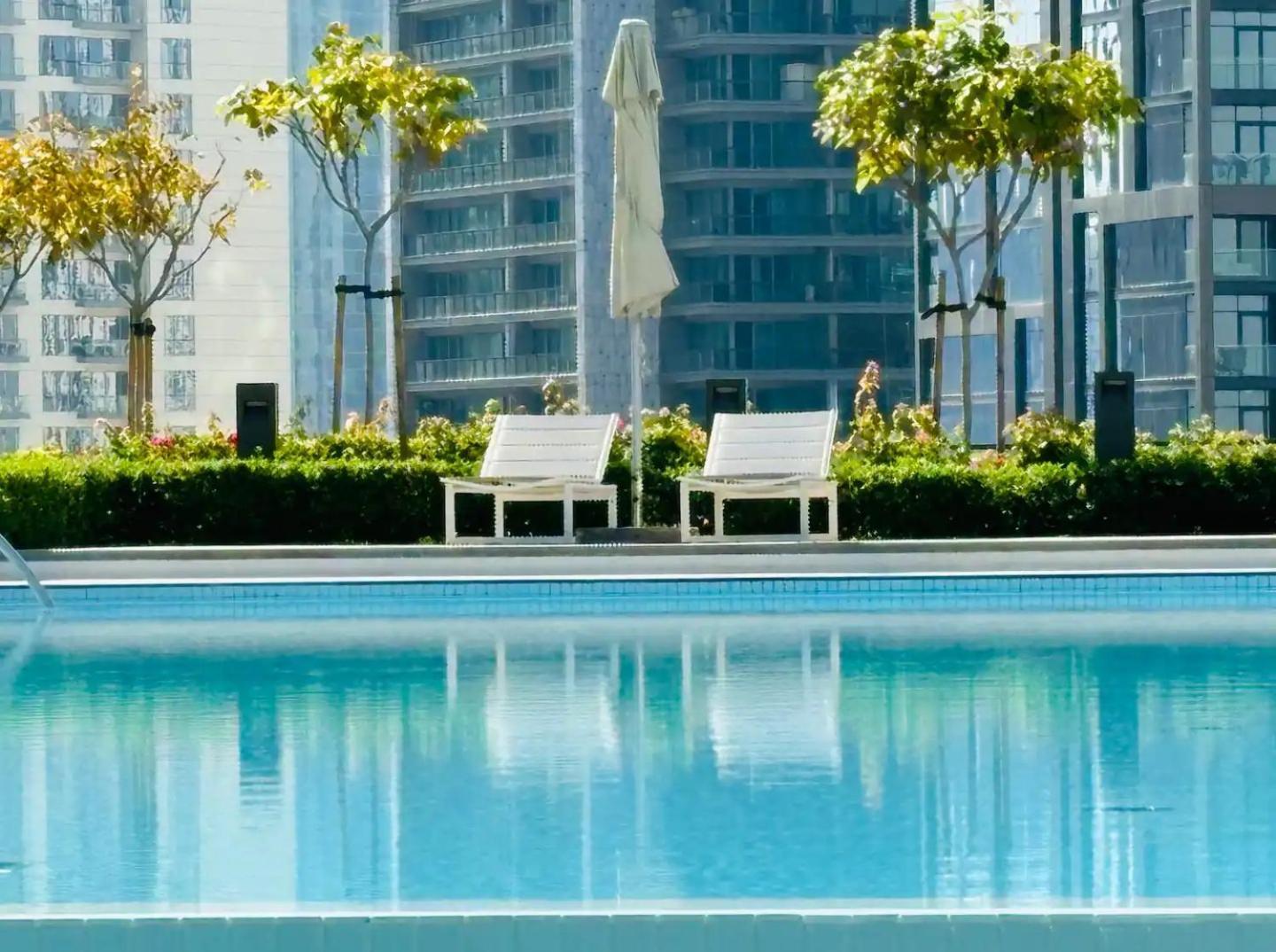Burj Crown - New Sky High, Near Burj Khalifa, Boulevard View, Opposite Mall